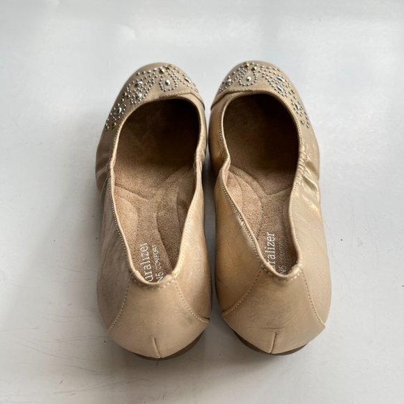 Naturalizer Colby Champagne Vegan Leather Flats Slip On Studded Womens S… - Picture 3 of 7